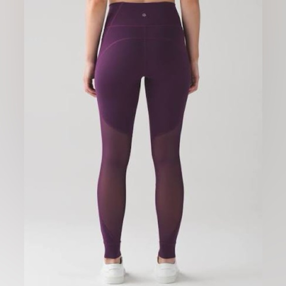 Lululemon “Hot Like Agni” Darkest Magenta - Size 4